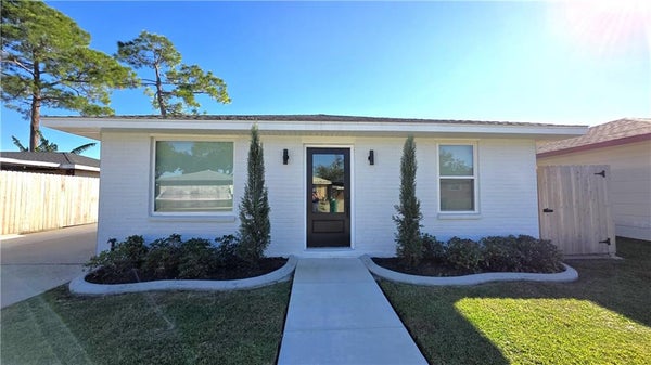 2513 TAFFY DR, MARRERO, LA 70072 - Image c3d0b18a7bfa23e3e309a20668d2ed01/763542816