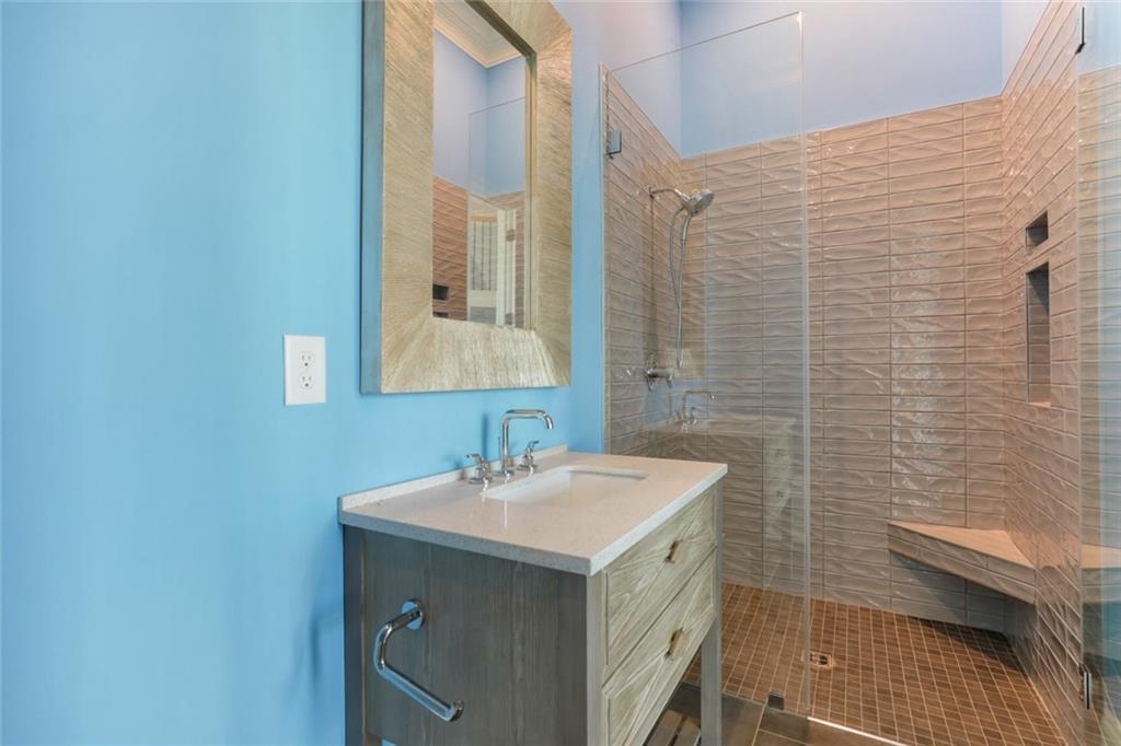 Mandeville, Louisiana 70471, United States, 5 Bedrooms Bedrooms, ,7 BathroomsBathrooms,Residential,Active,128272