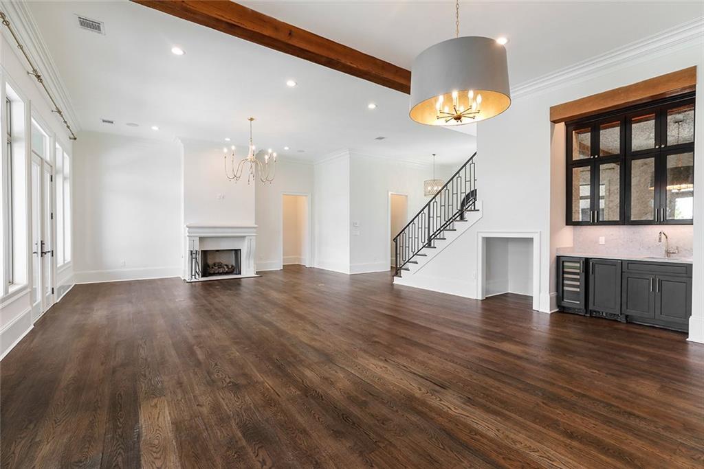 Mandeville, Louisiana 70471, United States, 5 Bedrooms Bedrooms, ,7 BathroomsBathrooms,Residential,Active,128272