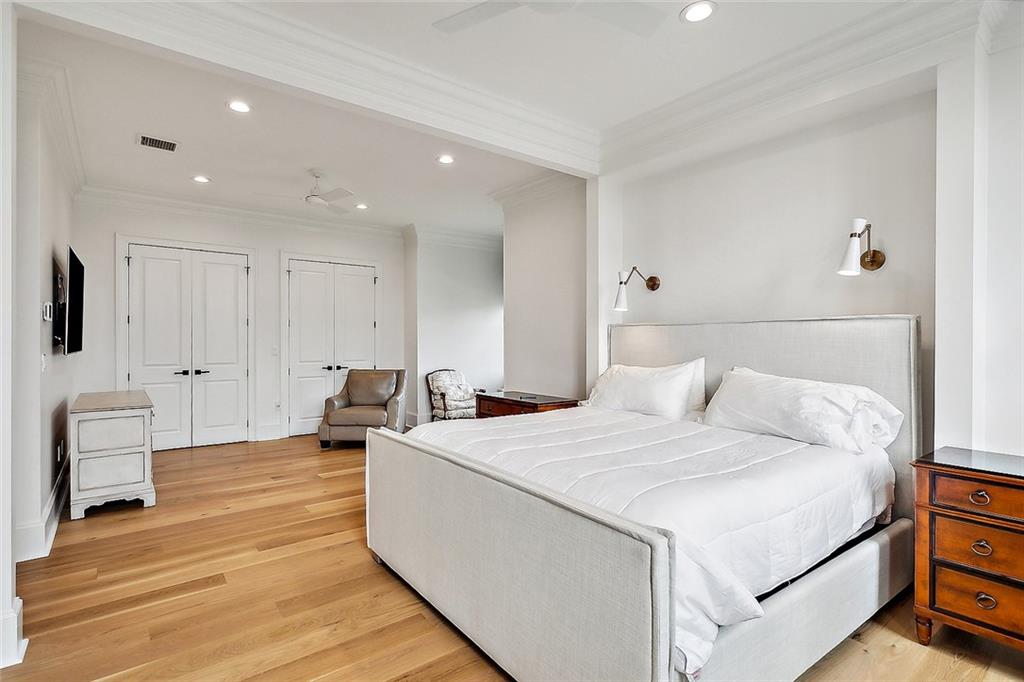 Mandeville, Louisiana 70471, United States, 5 Bedrooms Bedrooms, ,7 BathroomsBathrooms,Residential,Active,128272