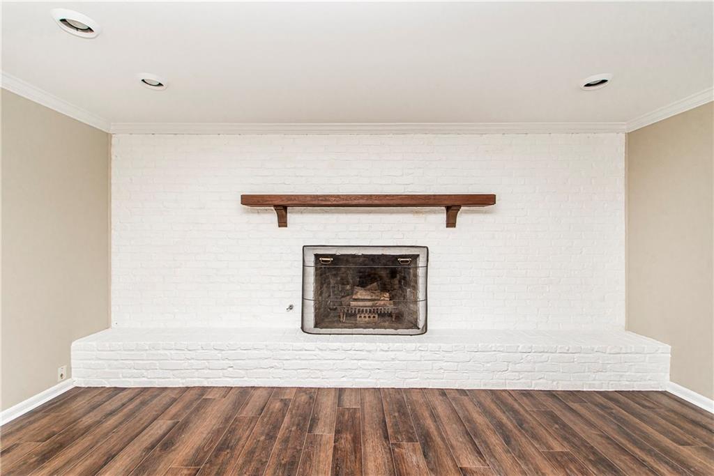 Hammond, Louisiana 70401, United States, 5 Bedrooms Bedrooms, ,4 BathroomsBathrooms,Residential,Pending,9957