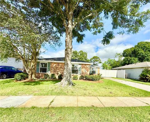 644 WILLOWBROOK Drive Gretna LA 70056