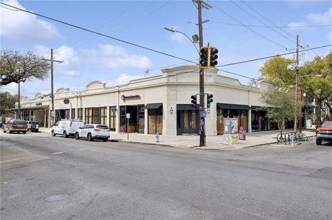 2801 MAGAZINE Street New Orleans LA 70115