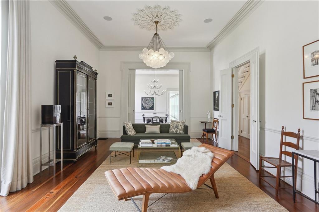 New Orleans, Louisiana 70130, United States, 6 Bedrooms Bedrooms, ,7 BathroomsBathrooms,Residential,Active,212329