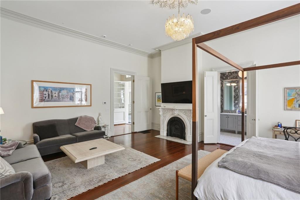 New Orleans, Louisiana 70130, United States, 6 Bedrooms Bedrooms, ,7 BathroomsBathrooms,Residential,Active,212329