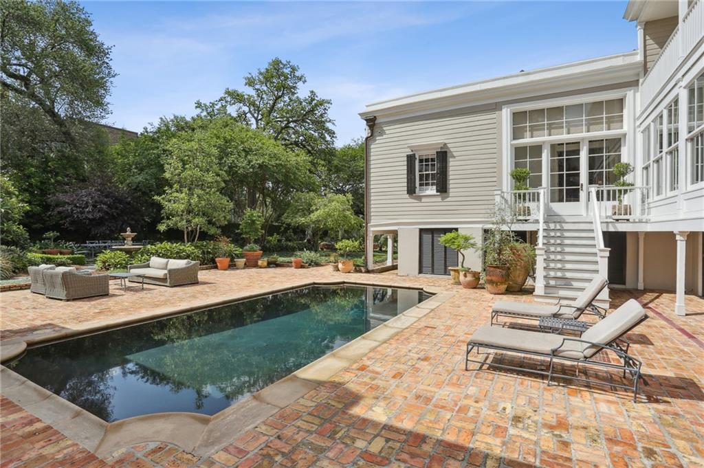 New Orleans, Louisiana 70130, United States, 6 Bedrooms Bedrooms, ,7 BathroomsBathrooms,Residential,Active,212329