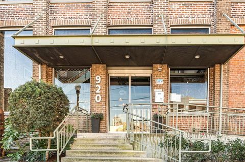 920 POEYFARRE Street 387 New Orleans LA 70130