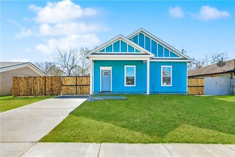 2509 RIVERBEND Road Violet LA 70092