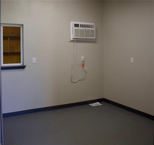 136 S 8TH Street