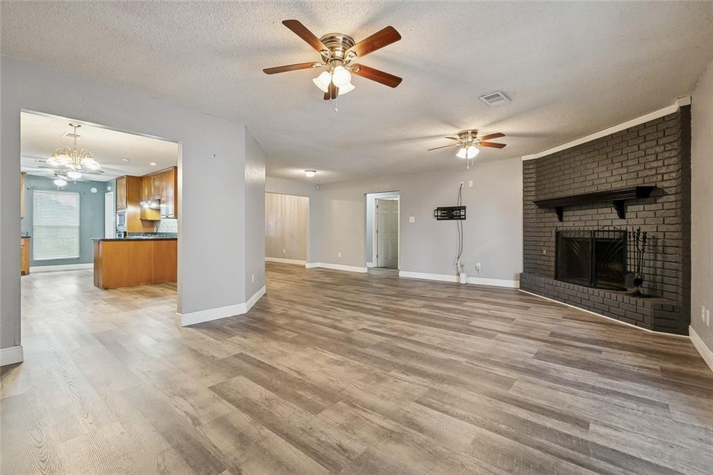 2804 MOSS Lane
