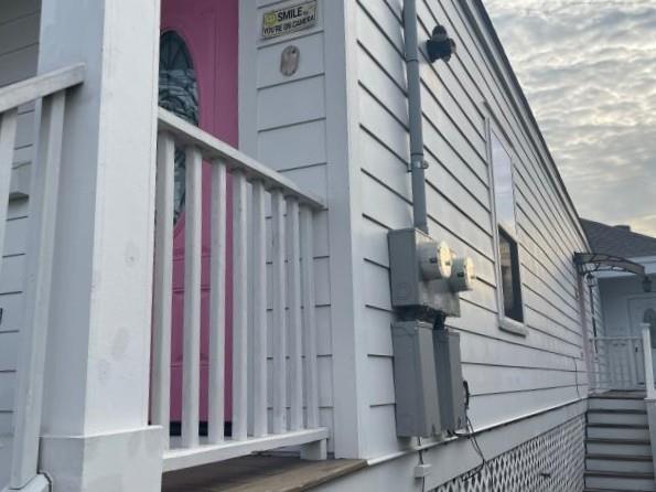 2429 ALMONASTERS Avenue