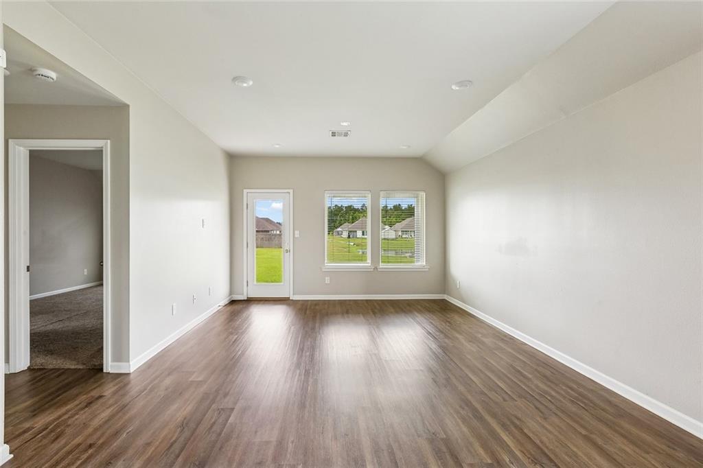 35632 GROVEMONT Drive
