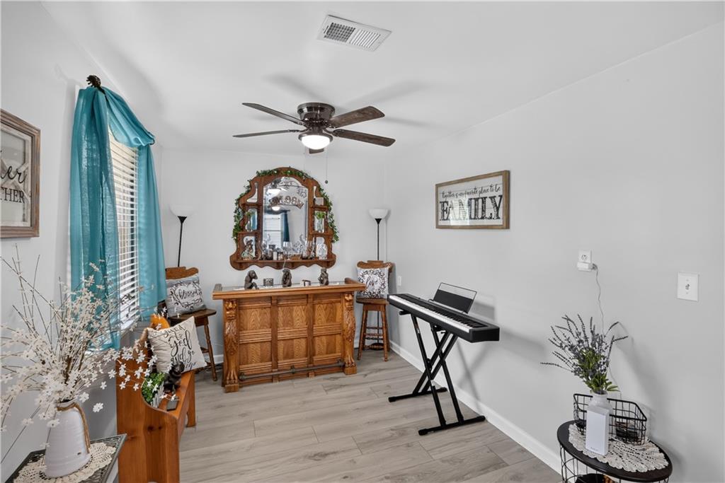 914 EVERGREEN Drive