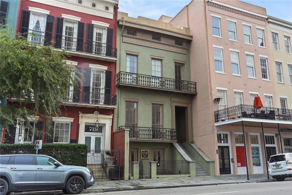 717 CAMP Street