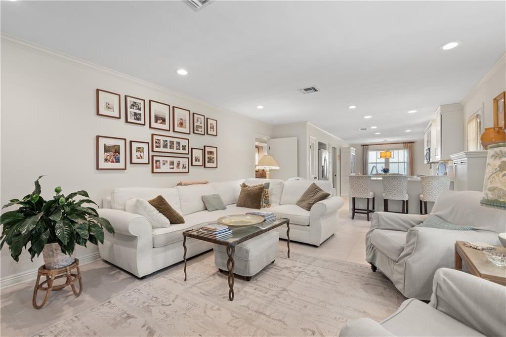 4000 RIDGEWAY Drive