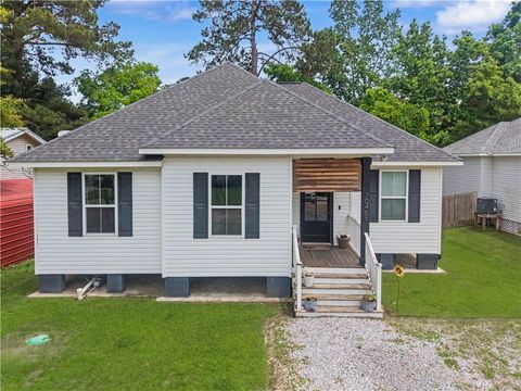 Photo of 70468 H Street, Covington, LA 70433 (MLS # 2552350)