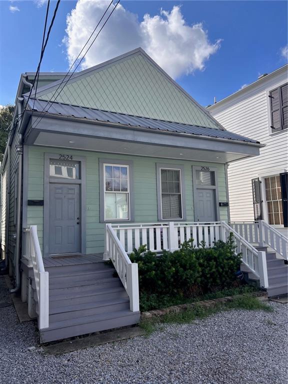 New Orleans, Louisiana 70115, United States, 2 Bedrooms Bedrooms, ,1 BathroomBathrooms,Residential,Pending,60898