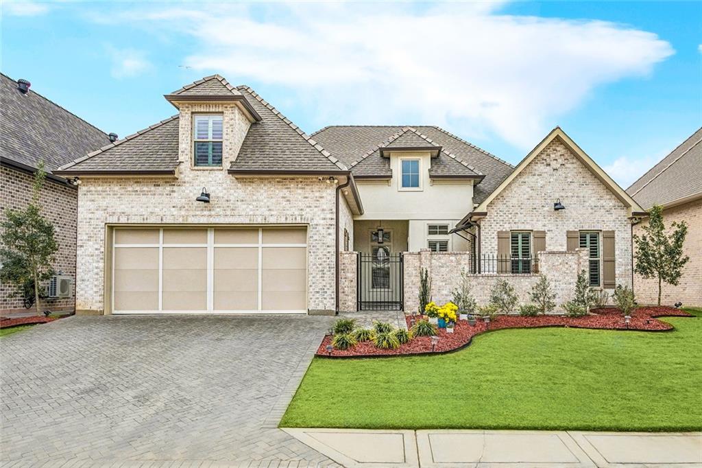 541 N CORNICHE DU LAC