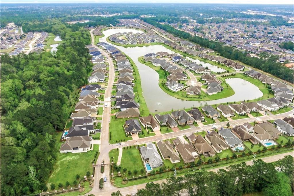 541 N CORNICHE DU LAC