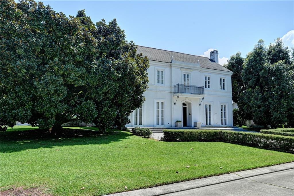 72 CHATEAU MAGDELAINE Drive