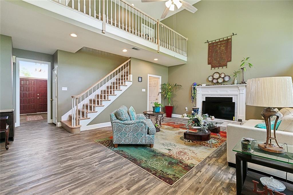 1424 WOODMERE Drive