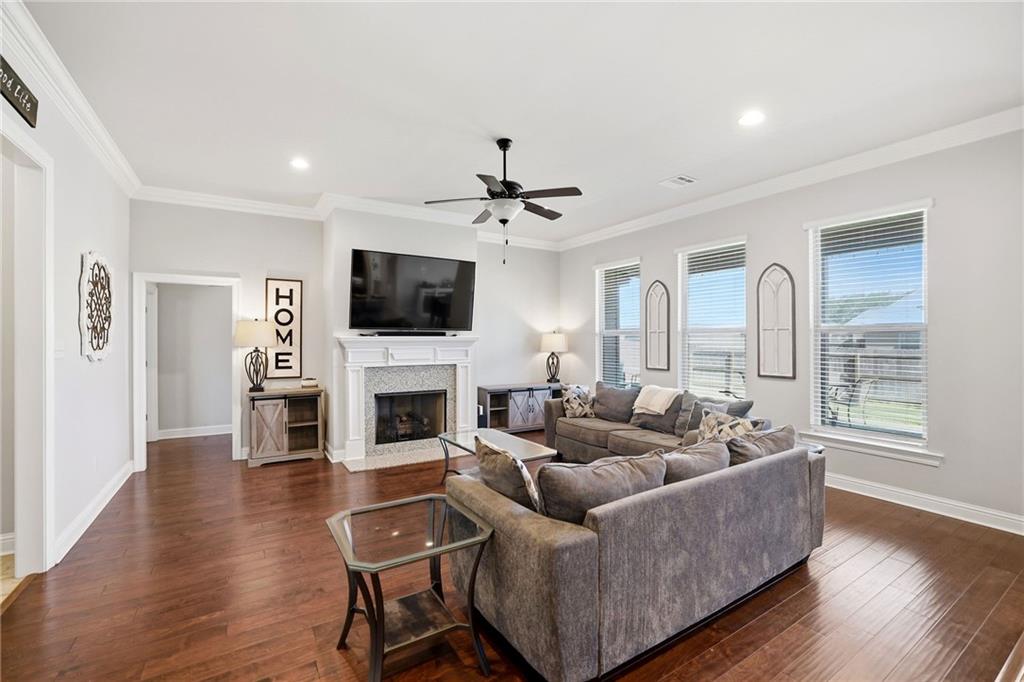 20291 LONG LAKE Drive