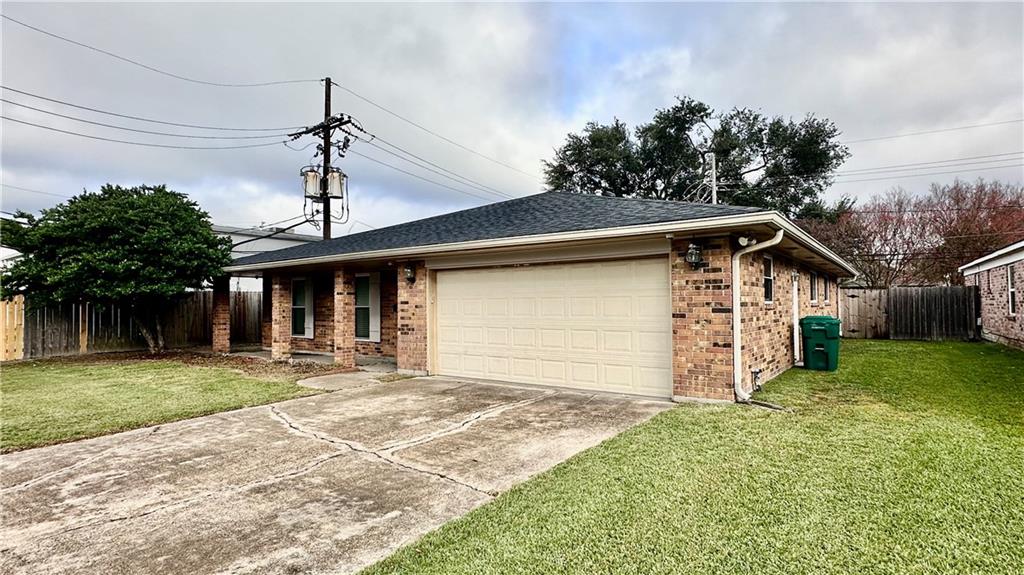 1813 GREEN OAK Drive