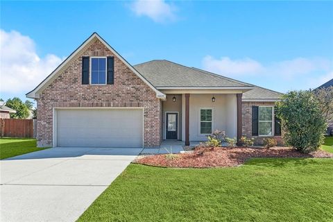 40032 COTTONWOOD Boulevard Ponchatoula LA 70454