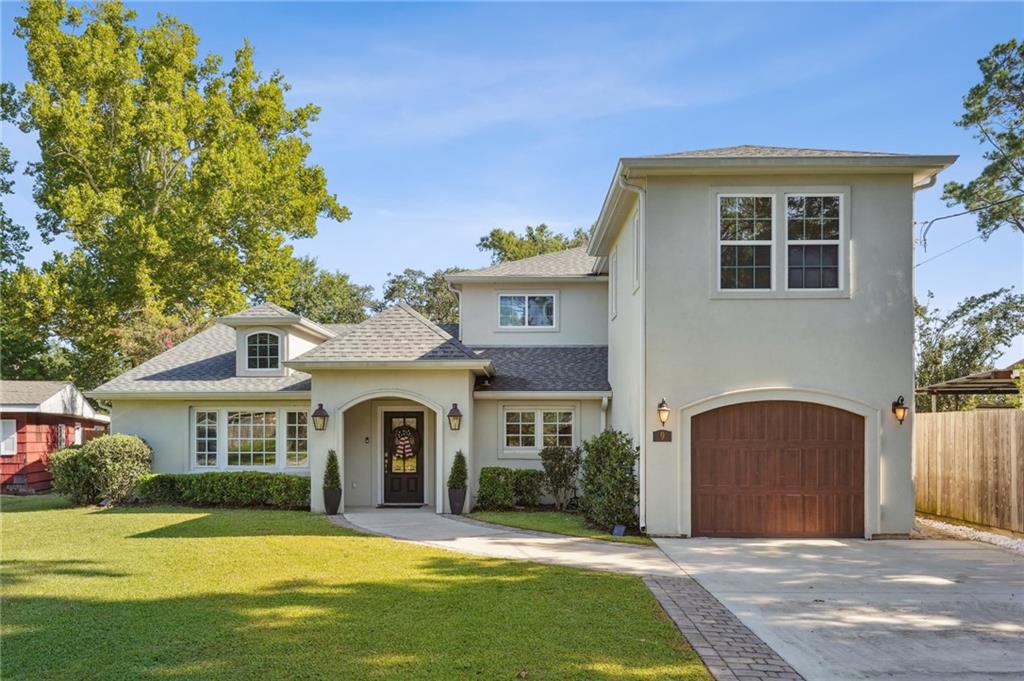 9 HENNESSEY Court