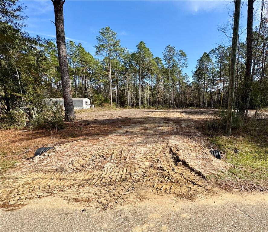 73220 HILLCREST Boulevard