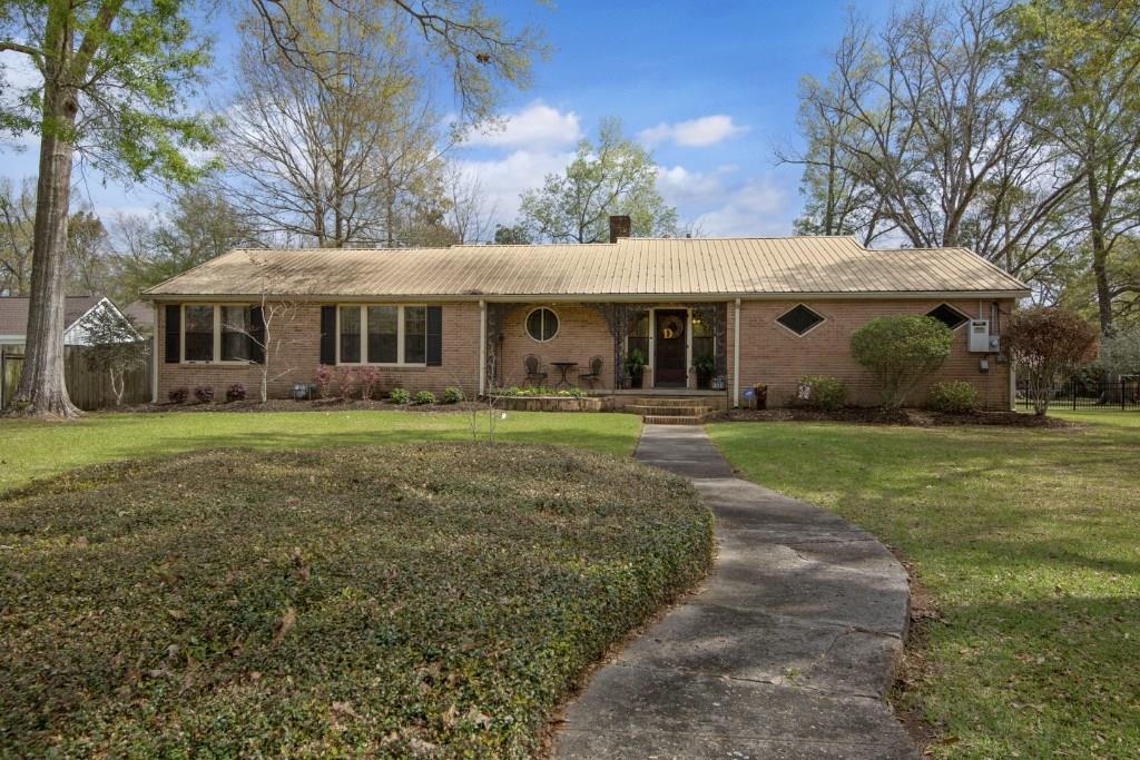 Photo 1 of 30 — 350 S 5TH Street, Ponchatoula, LA 70454