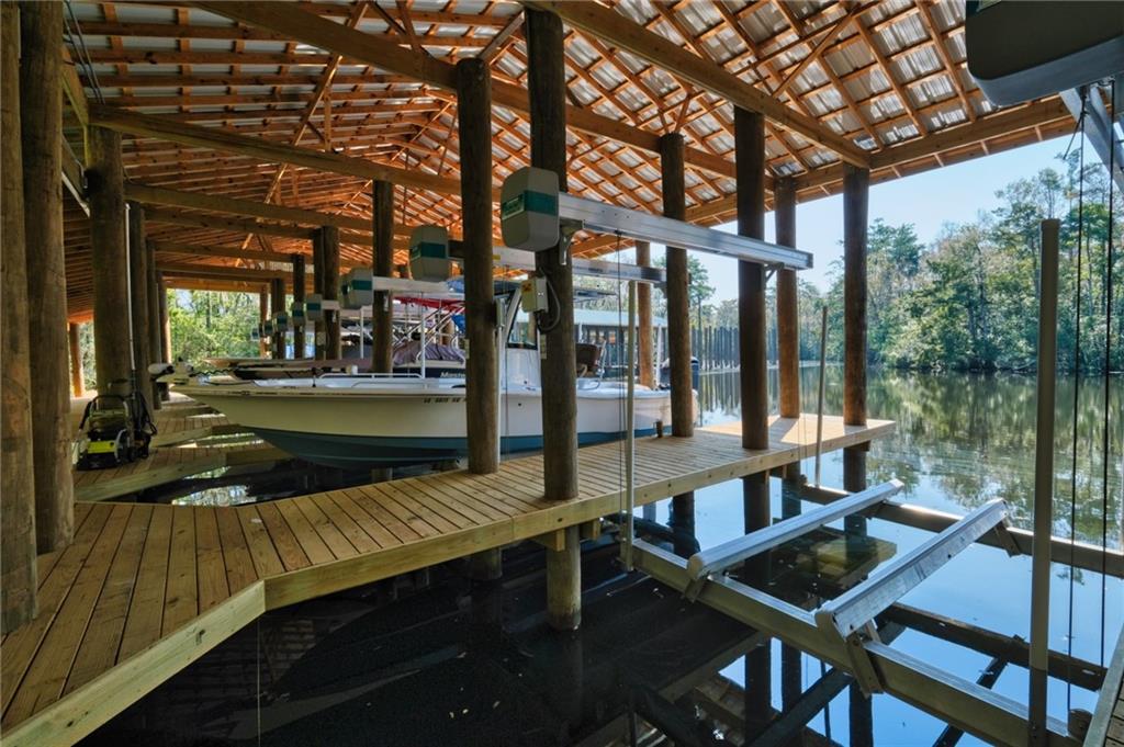 1400 RIVER CLUB Drive