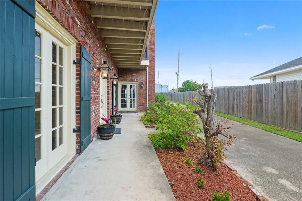 104 DUCAYET Drive