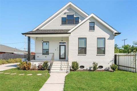 213 BEAR Drive Arabi LA 70032