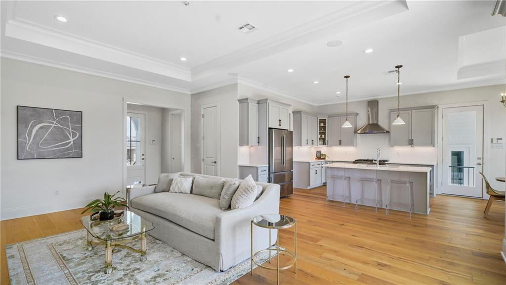 8520 CREOLE Drive
