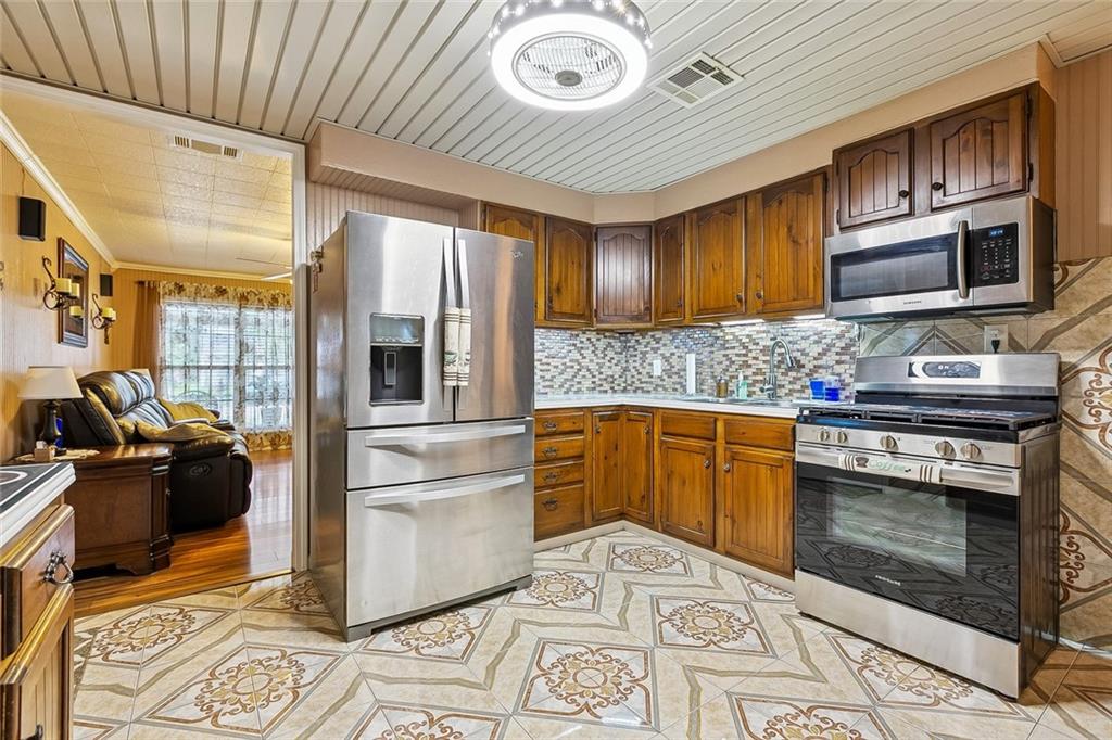 152 FELICIA Drive