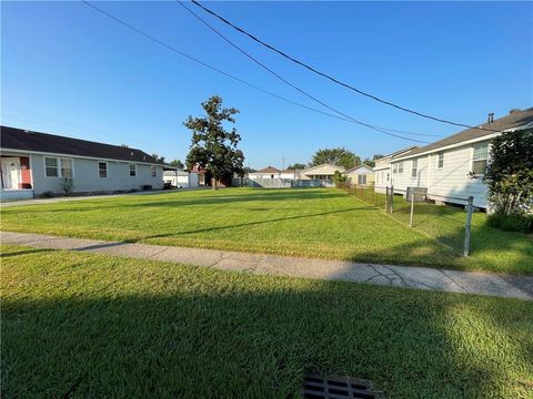 10 CRISLAUR Avenue Harahan LA 70123