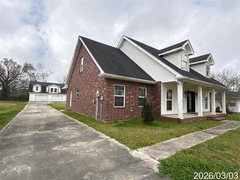 Photo of 304 4TH Street, Luling, LA 70070 (MLS # 2545596)