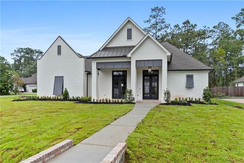 217 BELLE POINTE Drive Madisonville LA 70447