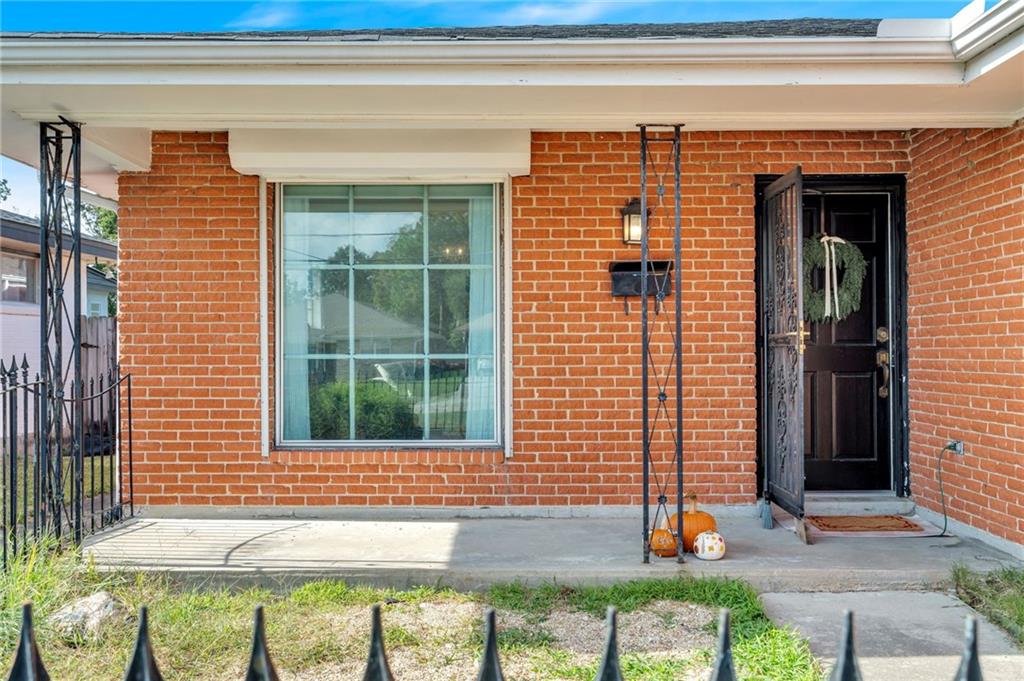 3412 LAKE VILLA Drive
