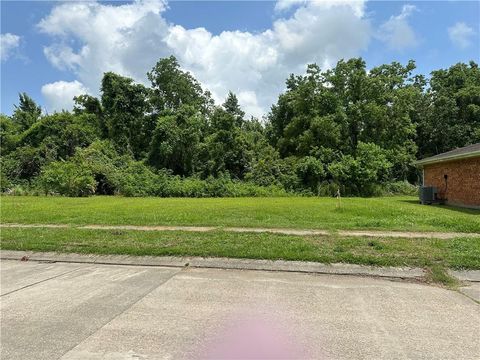 2901 MERAUX Lane Meraux LA 70075