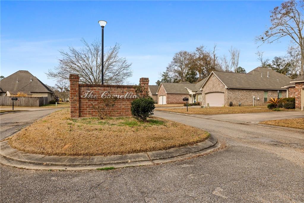 Hammond, Louisiana 70403, United States, 3 Bedrooms Bedrooms, ,2 BathroomsBathrooms,Residential,Pending,8404