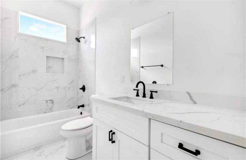 2700 02 S GALVEZ Street