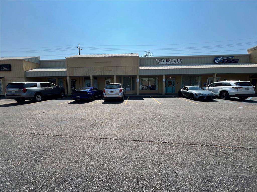 Photo 1 of 8 — 1727 N CAUSEWAY Boulevard 2-20, Mandeville, LA 70471