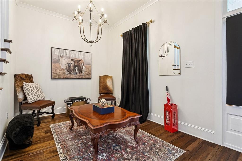 218 LIVE OAK Street