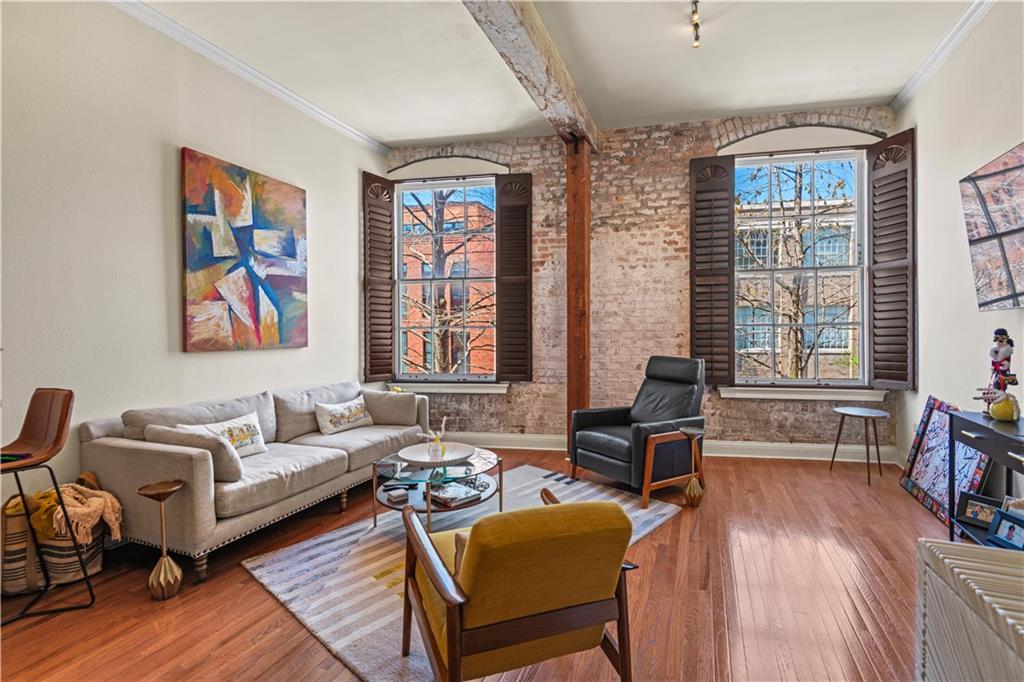 330 JULIA Street 307