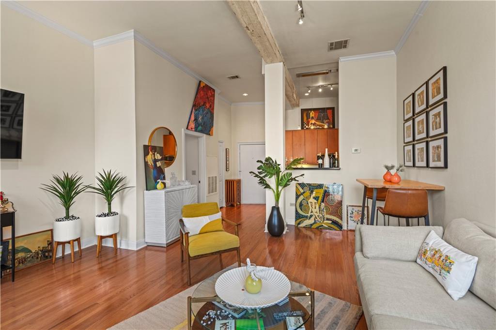 330 JULIA Street 307
