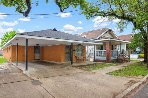 Photo of 521 S ALEXANDER Street, New Orleans, LA 70119 (MLS # 2559057)
