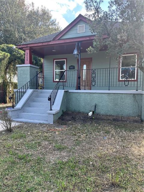 2654 CLOVER Street New Orleans LA 70122
