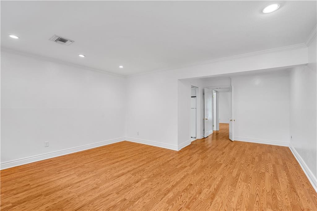 3201 ST CHARLES Avenue 230